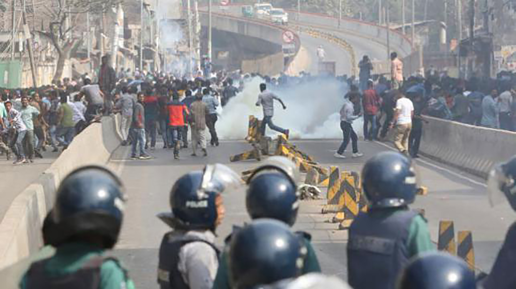 Nearly 3,300 held, scores of BNP activists injured in clashes