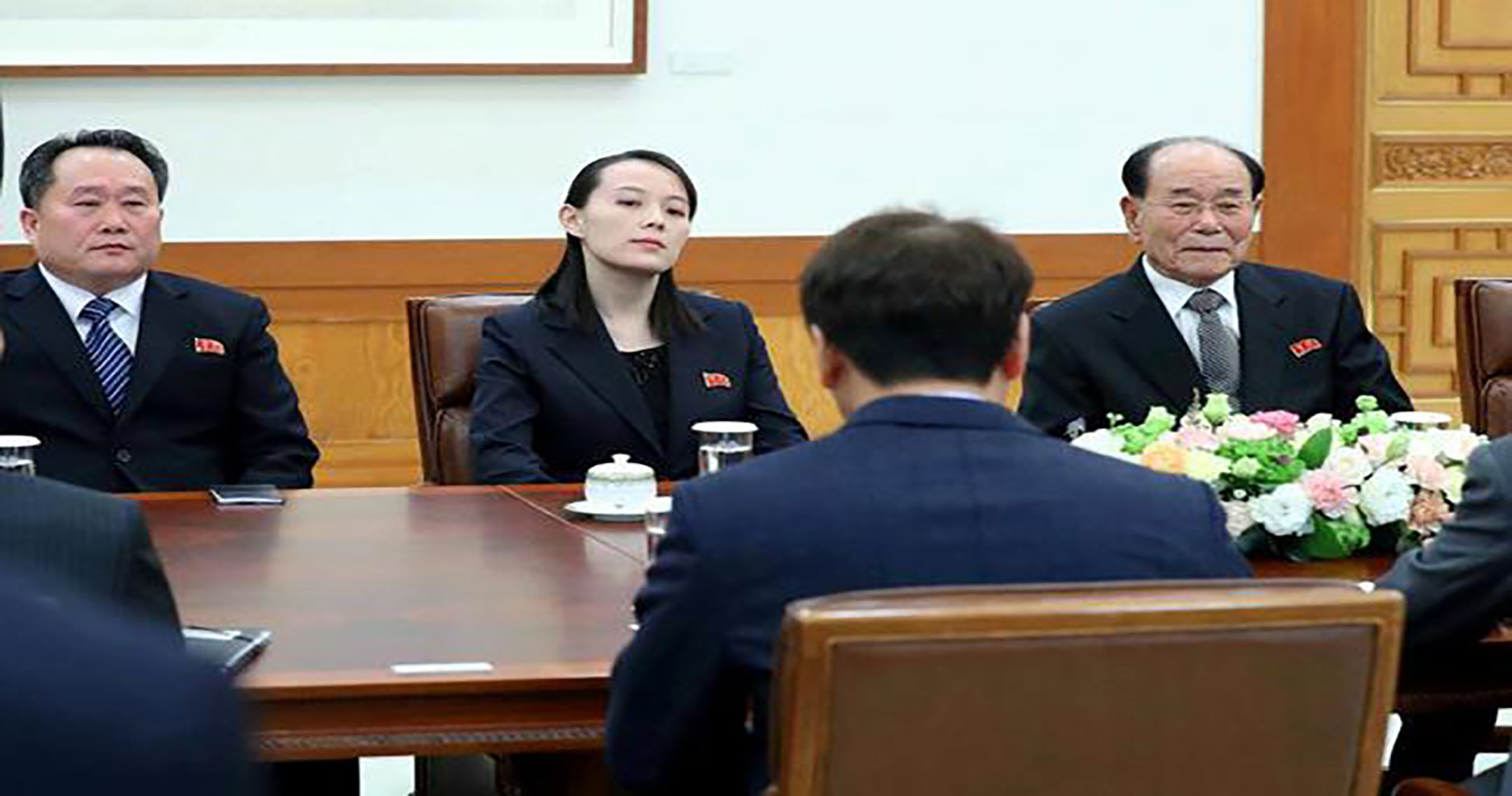 Kim Jong Un invites South Korean president for summit