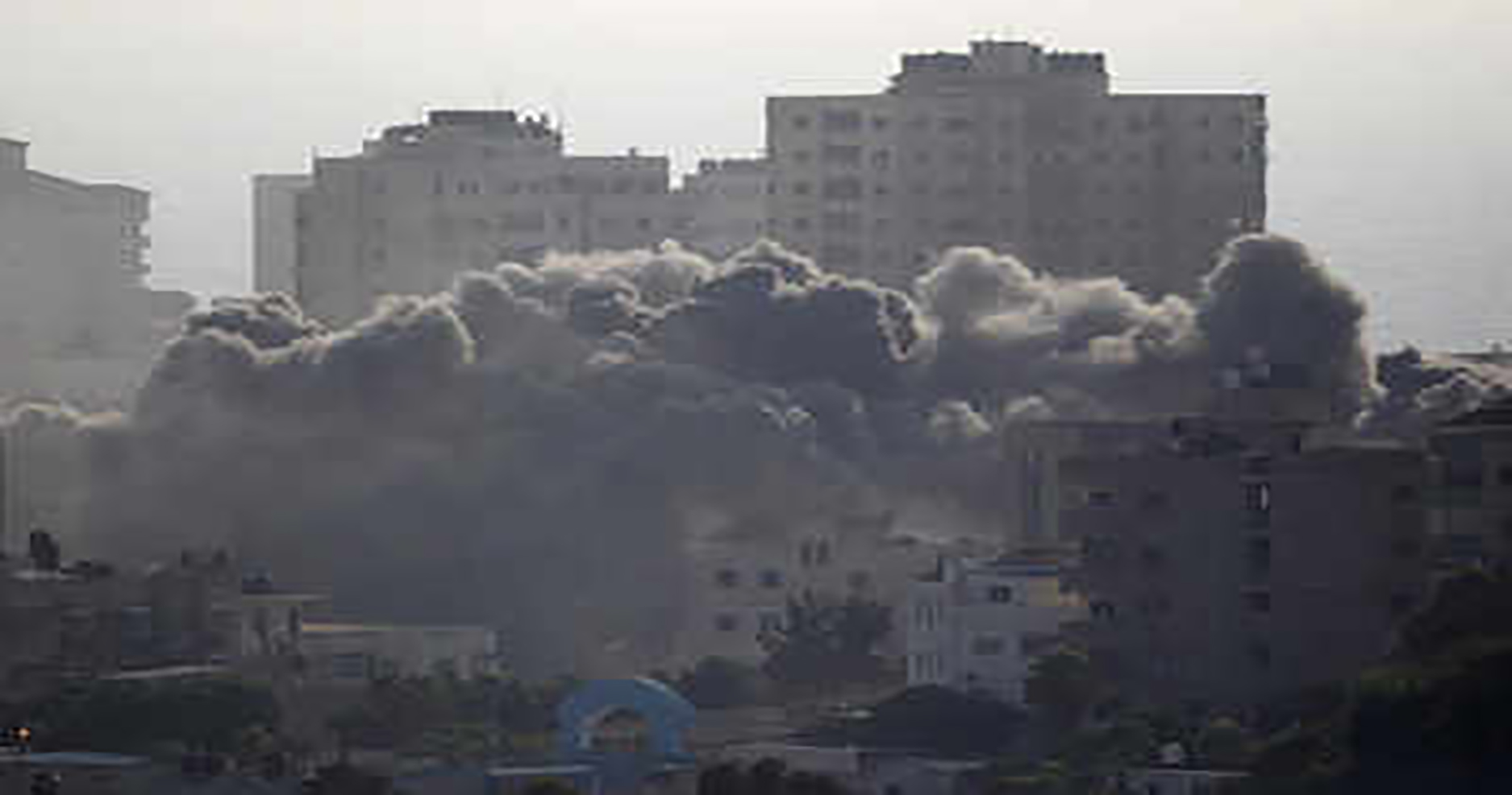 Israel exchanges intense fire with Hamas militants in Gaza