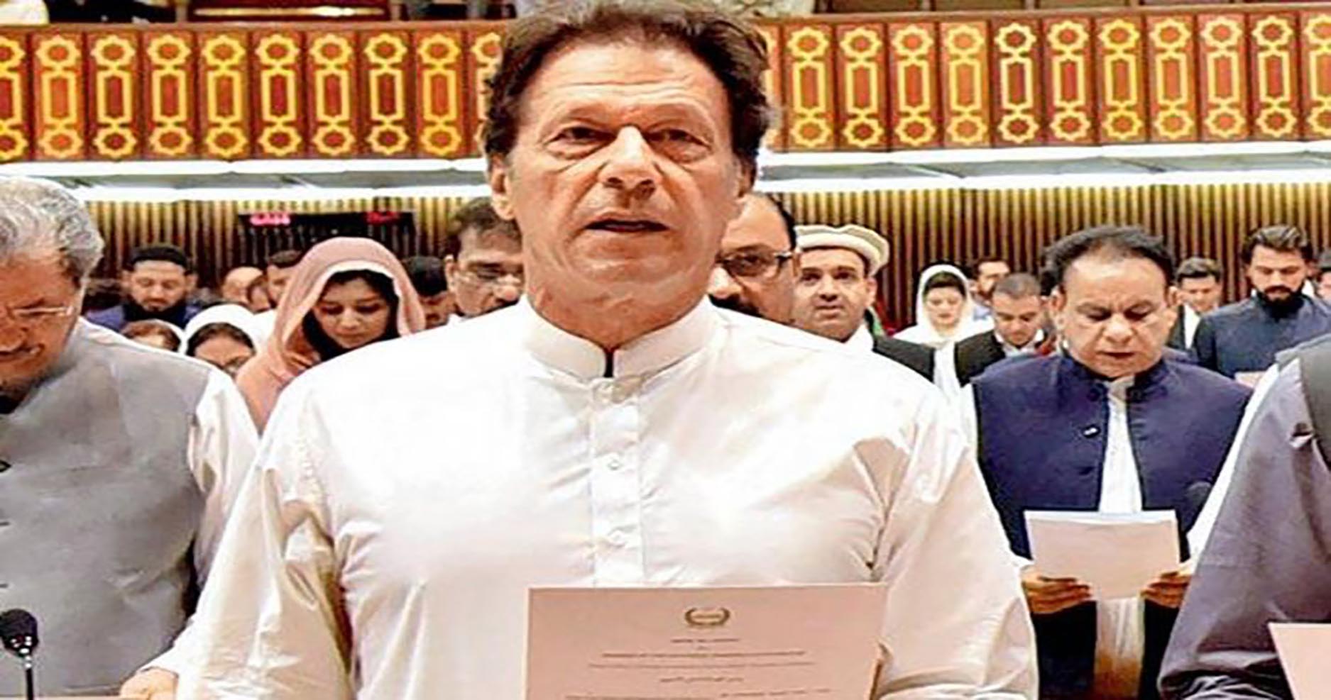 “Imran Khan sworn in as 22nd premier of Pakistan”